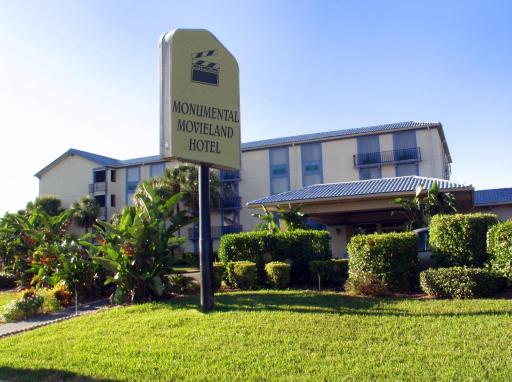 Monumental Movieland Hotel - Housity
