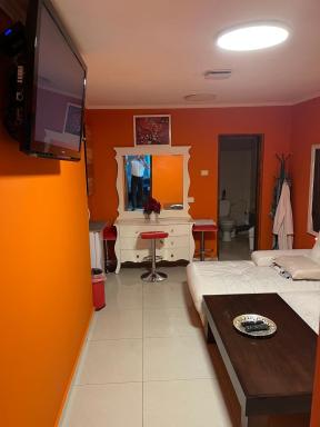 Apartments on Smelyanski 37 - Housity