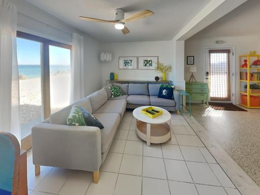 Sunshine House - Housity