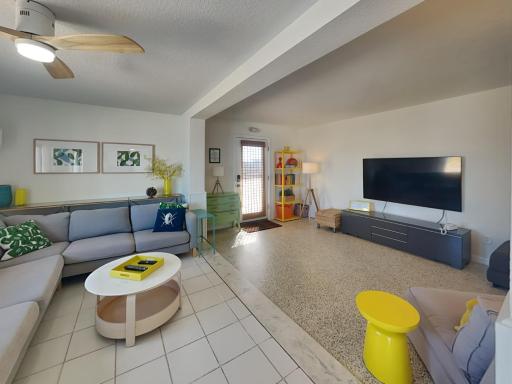 Sunshine House - Housity