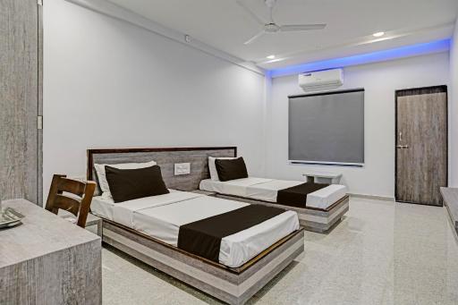 Collection O Hotel Shihori Krupa - Housity