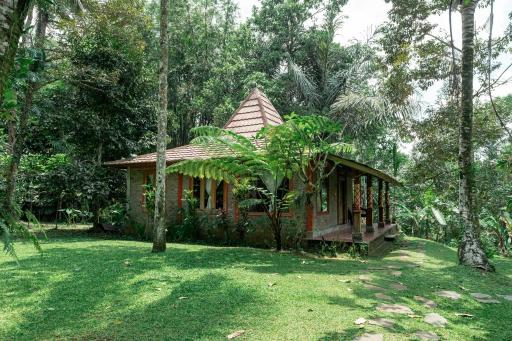 Saridevi Ecolodge - Housity