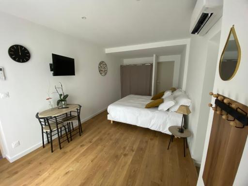 L auvetia studio 150 circuit 24h - Housity