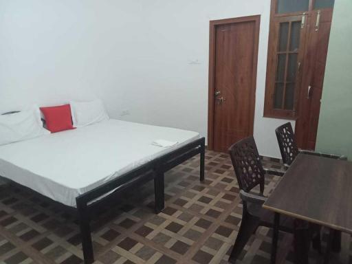 Hotel O Krishna Stay In - Housity