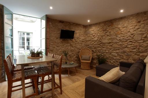 Old Side Girona One - Housity