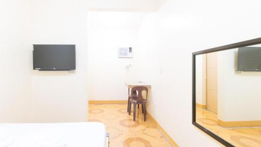 Golden Pegasus Hotel La Union by RedDoorz - Housity