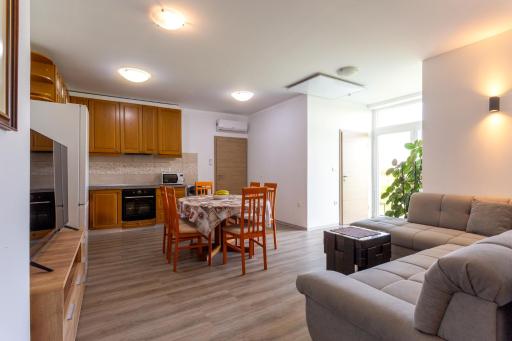 Apartma Majdas - Housity