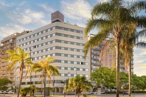 AC Hotel Valencia by Marriott - Housity