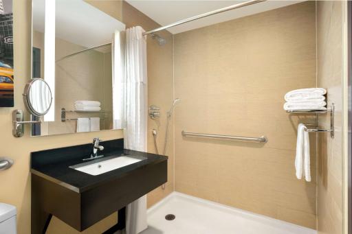 Best Western Premier Herald Square - Housity