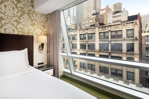 Best Western Premier Herald Square - Housity