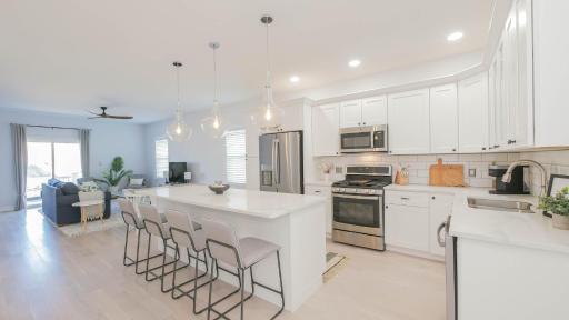 Beautiful New Construction Ventnor Beach House - Housity