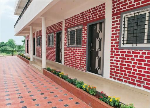 Fulgulab Lawns and Home Stay - Housity