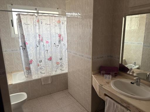 Hotel jendri - Housity
