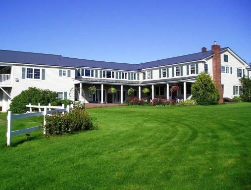 Cooper Hill Inn - Housity