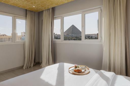 Brassbell apartments by the Pyramids - Housity