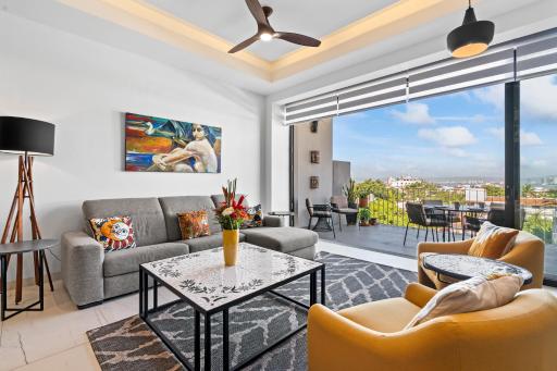 2B Modern Romantica Luxury Condo - Housity