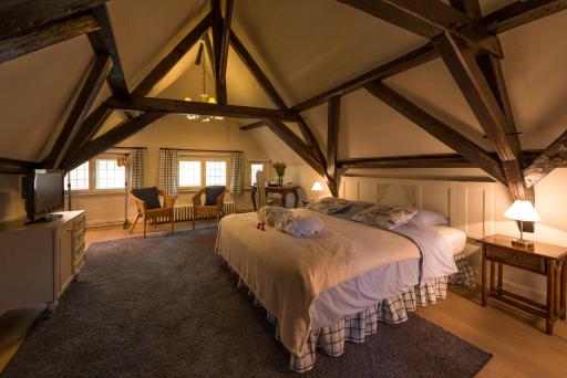 B&B Next Door - Housity