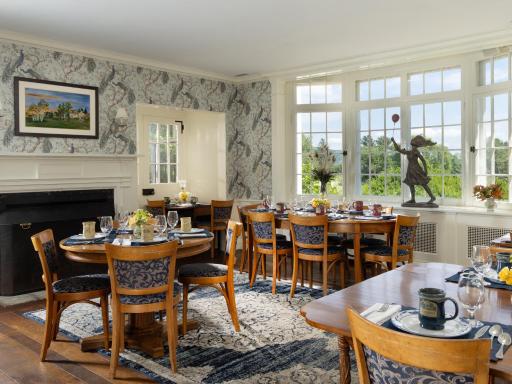 Devonfield Inn - Housity
