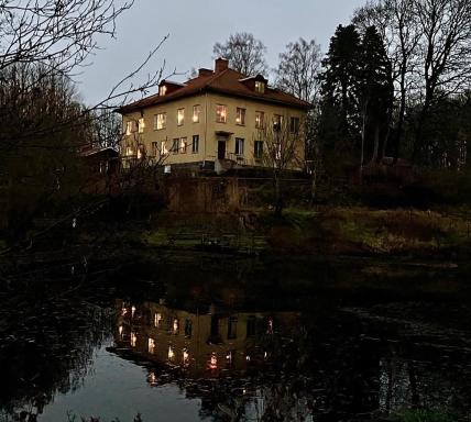 Lidhem herrgård. Bed & Breakfast och mindre lägenheter - Housity