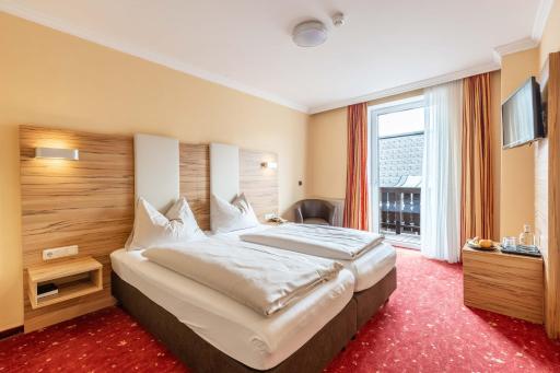 Hotel Post by keyone - Housity