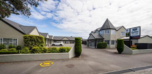 ASURE Gables Motor Lodge - Housity