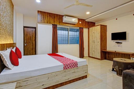 Hotel O Ashoka Grand - Housity