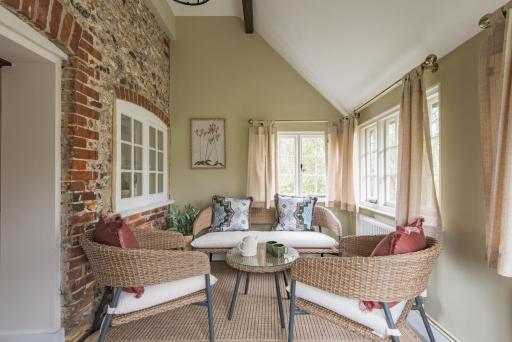 Crow Cottage by Bloom Stays - Housity
