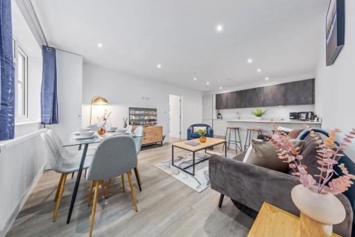 Sercasa - The Hyde - Housity