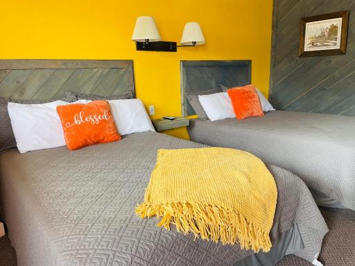 Historic Mora Inn & RV Park - Housity