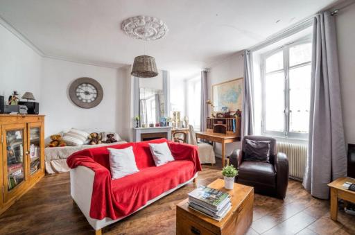 Appartement de charme coeur historique parking privé - Housity