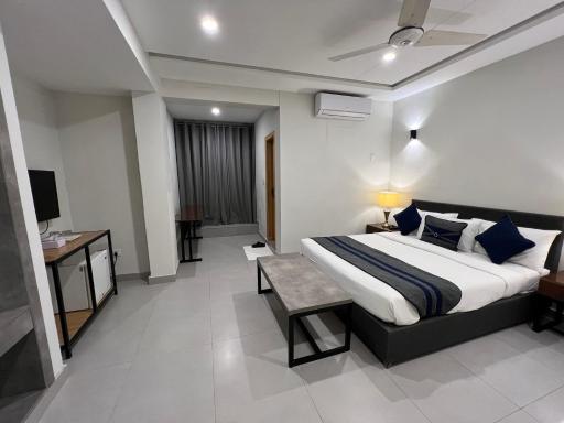 The Garden Hotel - Housity