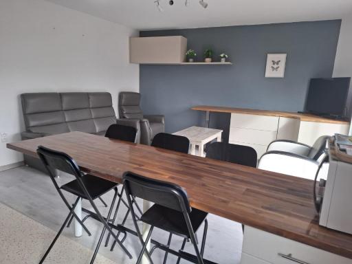 Chez nous - Hizvo