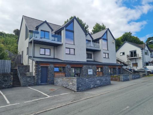 Tianavaig View Apartments - Housity