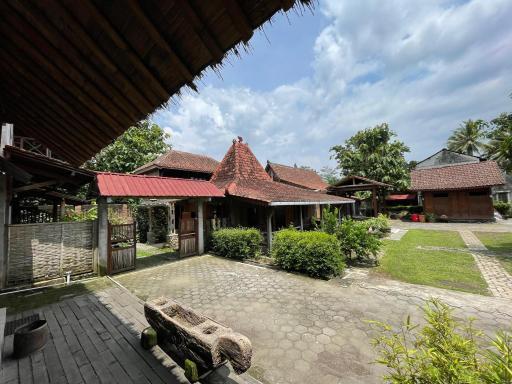 Saka Homestay Boutique & Cafe - Housity