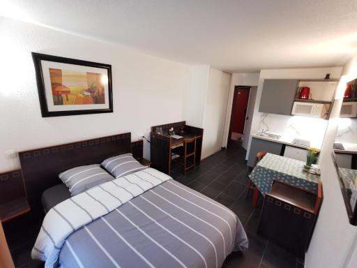 Appart Hotel La Defense - Housity