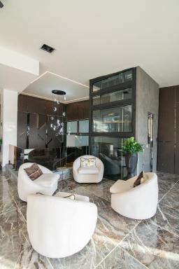 lovera hotel - Housity