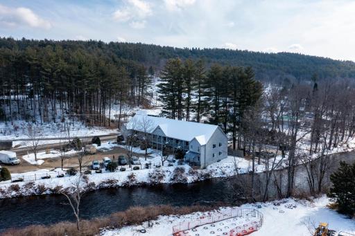 Riverhouse by Weekender formerly Jack Daniels Inn - Housity