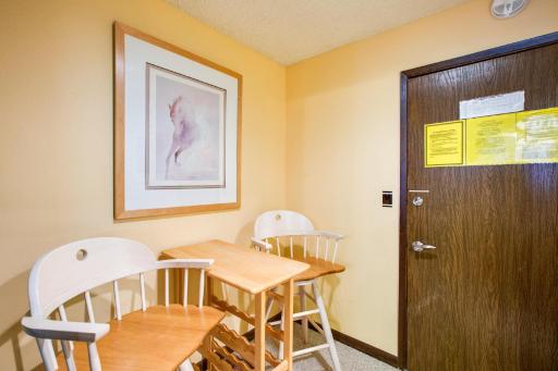 Snowline Lodge Condo 46 - Great for skiers and hikers on a budget Now has Wifi - Housity
