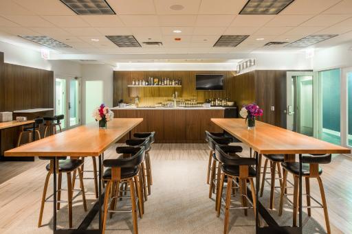 Kinzie Hotel - Housity