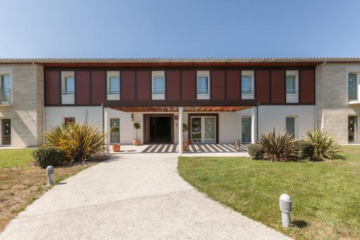 Hotel Alienor - Housity
