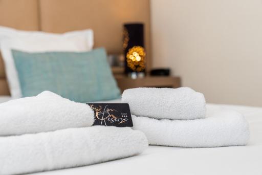 Hôtel La Réserve - Housity