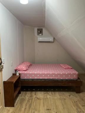 Hostel Tuanis Surf Camp - Housity