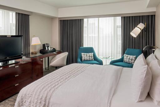 Le Meridien Boston Cambridge - Housity