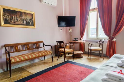 Chopin Boutique - Housity