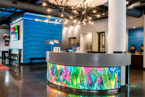 Aloft Newport on the Levee - Housity