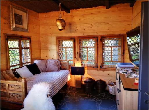 Chalet with view of the mountains and the Thun lake - Housity