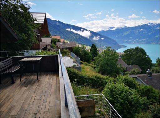 Chalet with view of the mountains and the Thun lake - Housity