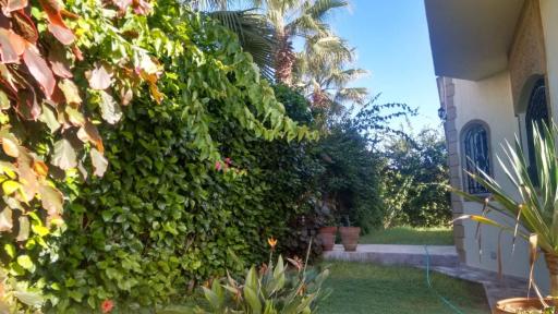 5 bedroom holiday Villa Yasmine, perfect for family holidays, near beaches - Housity