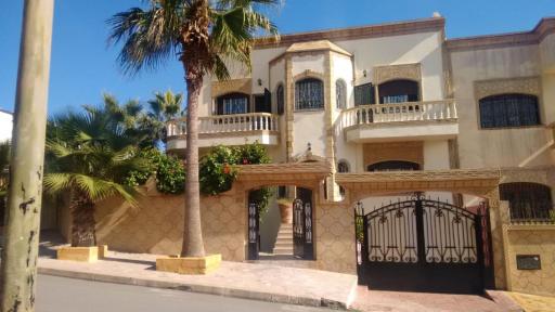 5 bedroom holiday Villa Yasmine, perfect for family holidays, near beaches - Housity