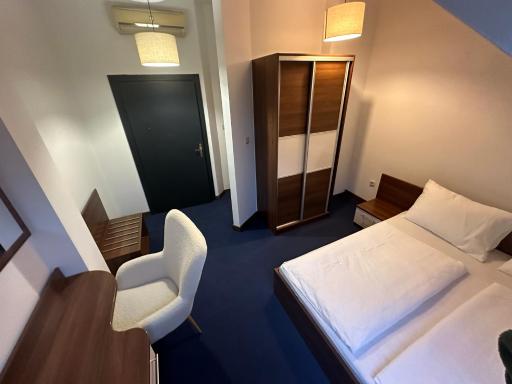Sobe Korzo - Housity